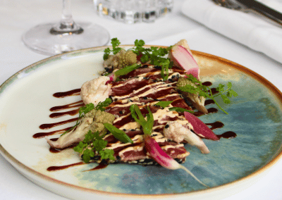 Tataki de bœuf, mayonnaise épicée, sauce asiatique - L'Ardésia